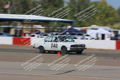 media/Oct-02-2022-24 Hours of Lemons (Sun) [[cb81b089e1]]/1020am (Front Straight)/